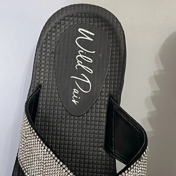 WILD PAIR Thong Wedge Sandals flip flops bling black size 7.5 - Picture 4 of 9